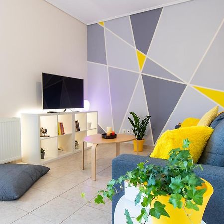 Yelayellow House Near To Airport, Rafina Port And Metropolitan Expo Artemida  Esterno foto