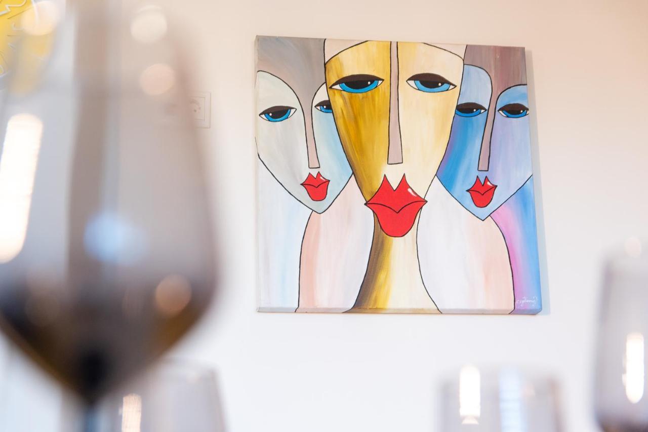 Yelayellow House Near To Airport, Rafina Port And Metropolitan Expo Artemida  Esterno foto