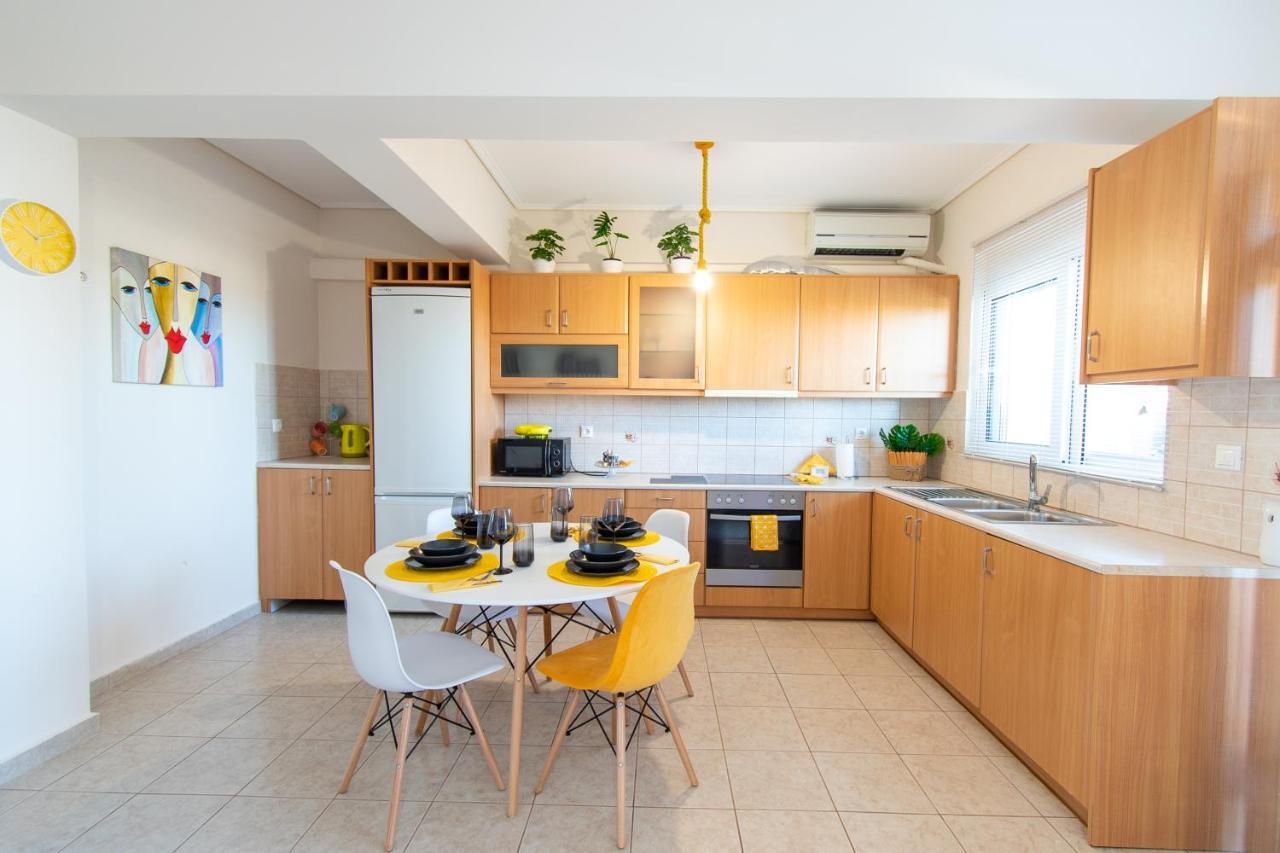 Yelayellow House Near To Airport, Rafina Port And Metropolitan Expo Artemida  Esterno foto